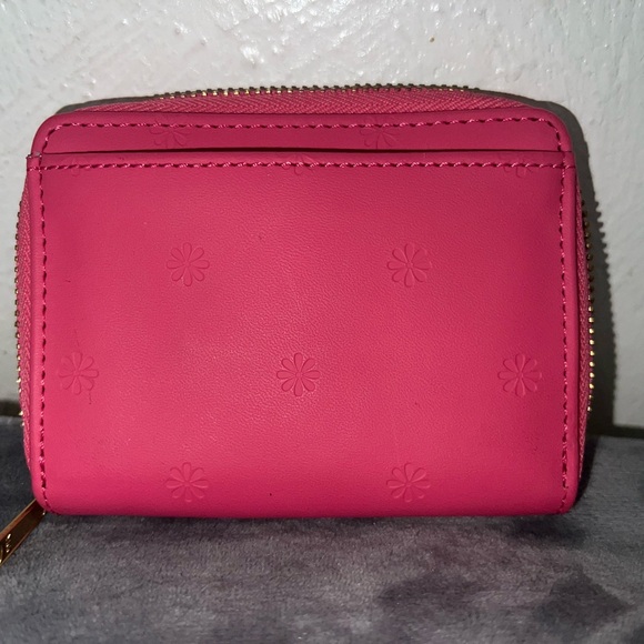 Herschel pink small wallet in great condition. - Picture 2 of 8